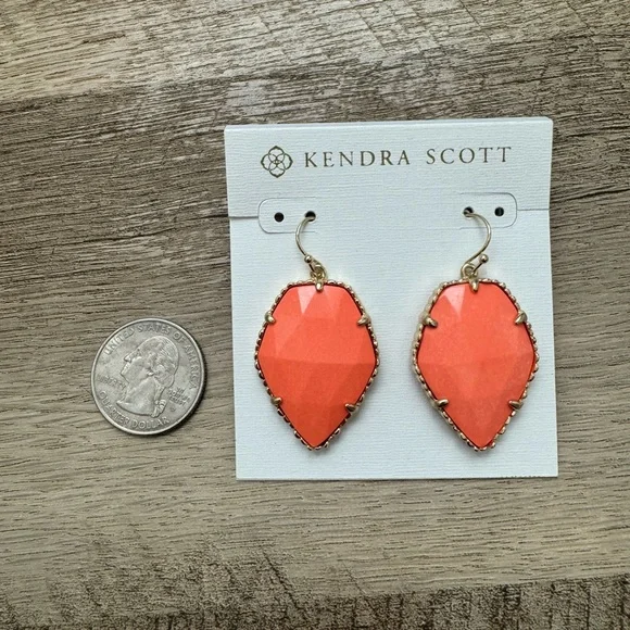 Kendra Scott Corley coral and gold tone drop earrings - Picture 3 of 5